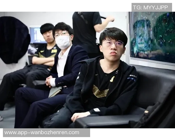 2026电竞新闻RNG战队在英雄联盟赛事中配合默契排名创新高引发热议 2026电竞新闻RNG战队在英雄联盟赛事中配合默契排名创新高引发热议